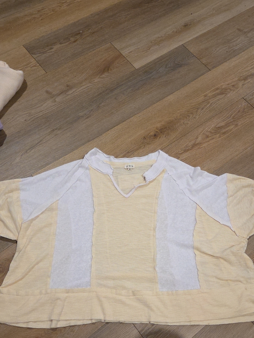 POL Short Sleeve Two-Tone Yellow & White Ribbed Tee